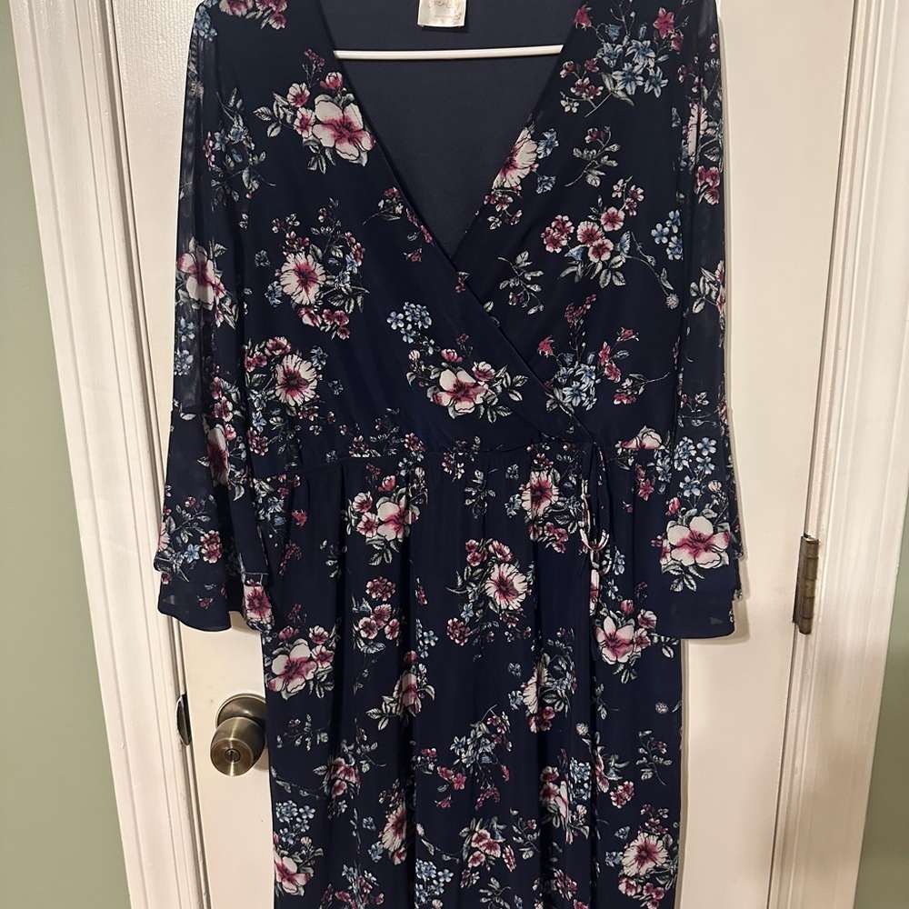 Siren Lily Navy Floral Long Sleeve Dress